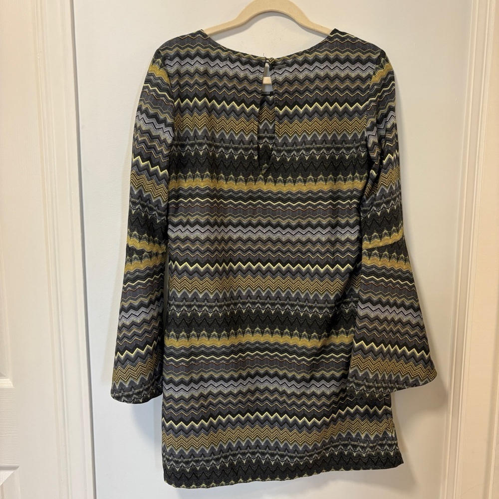 Element Womens Long Split Bell Sleeve Dress Sz Medium Keyhole Back , Aztec Print - Picture 9 of 13
